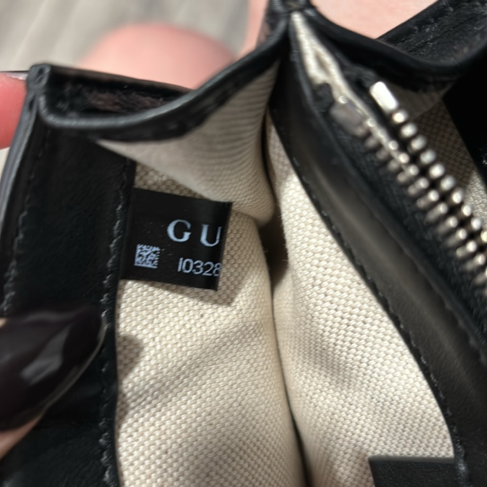 Gucci Embossed Messenger Bag - Picture 5 of 10